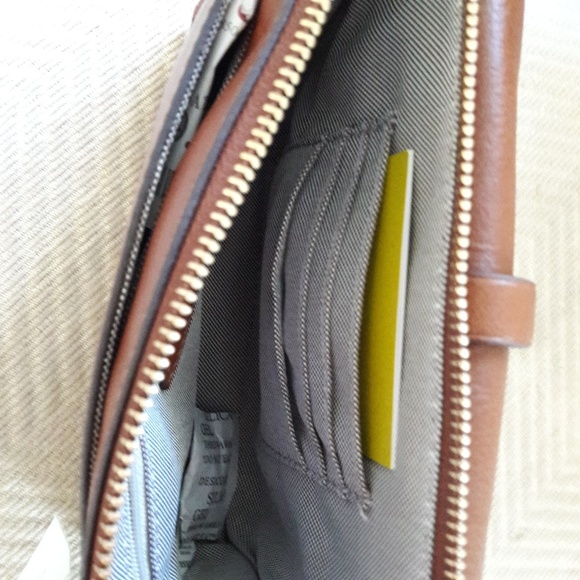 NWT FOSSIL LEATHER RYDER SMALL CROSSBODY BAG PURSE - Picture 6 of 8